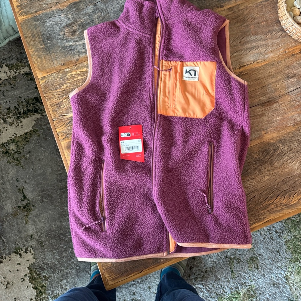 Kari Traa Purple Fleece Vest with Orange Chest Pocket - Picture 2 of 3